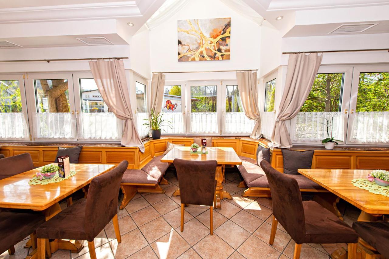 Hotel Wiental Pressbaum Bagian luar foto