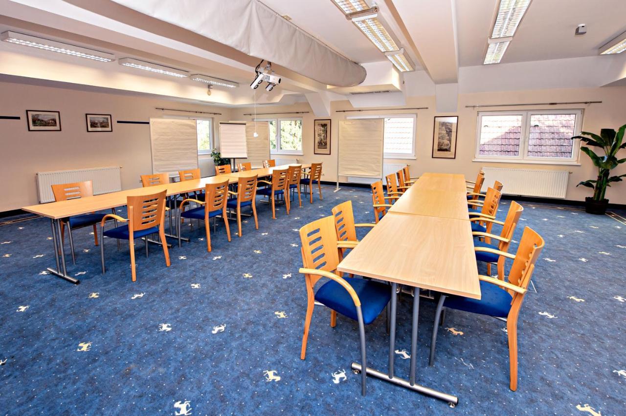Hotel Wiental Pressbaum Bagian luar foto