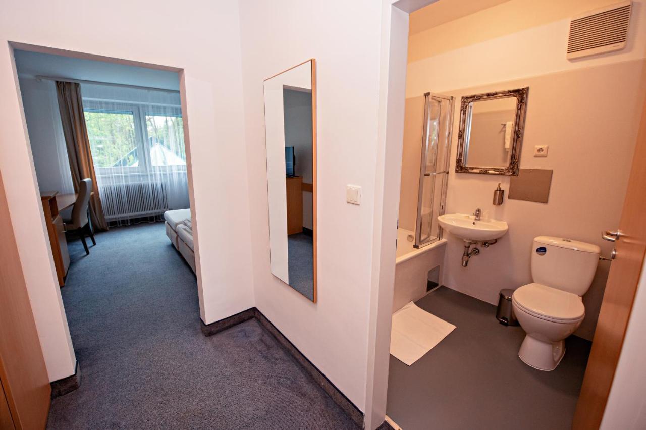 Hotel Wiental Pressbaum Bagian luar foto