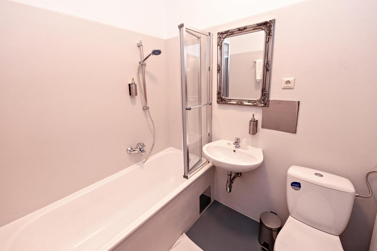 Hotel Wiental Pressbaum Bagian luar foto