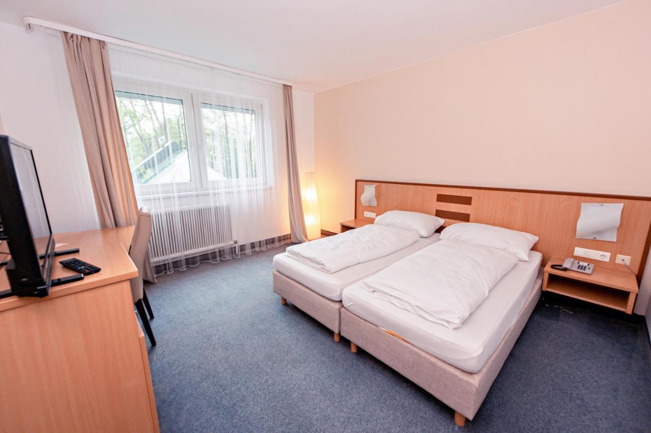 Hotel Wiental Pressbaum Bagian luar foto